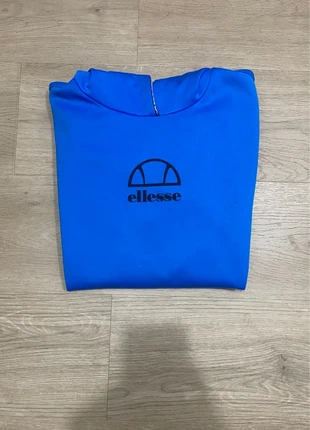 Pull à capuche bleu Ellesse taille 14 ans, marca: Ellesse, estado: Muy bueno, tamaño: 14 años / 164 cm, 5,00 €, 5,95 € Protección al comprador incluida