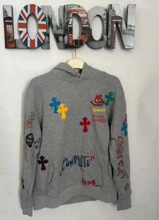 Sweat à capuche gris Chrome Hearts homme taille L, brand: Chrome Hearts, condizioni: Ottime, taglia: L, €400.00, €420.70 include la Protezione acquisti