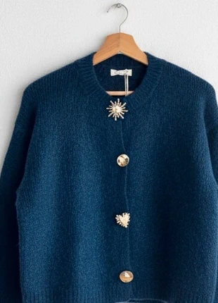 💙 Gilet Bleu marine boutons bijoux– taille unique – écoresponsable, brand: Boutique Parisienne, condizioni: Nuovo con cartellino, taglia: M / IT 42 / EU 38, €36.00, €38.50 include la Protezione acquisti Pro