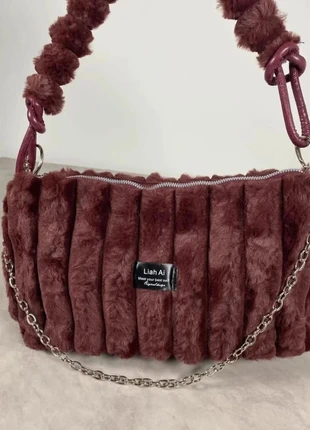 Sac fausse fourrure rouge bordeaux à chaîne épaule tendance chic collector, marca: Tendance, estado: Nuevo sin etiquetas, 24,00 €, 25,90 € Protección al comprador Pro incluida