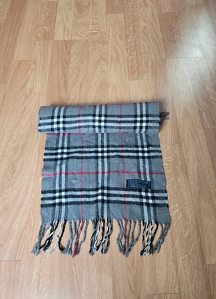 Écharpe burberry vintage fashion y2k grise, marke: Burberry, zustand: Gut, 35,00 €, 37,45 € inklusive Vinted-Käuferschutz