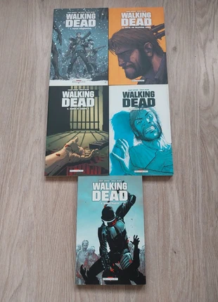 Bd The walking dead Tome 1 à 5, zustand: Sehr gut, 15,00 €, 16,45 € inklusive Vinted-Käuferschutz
