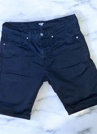 Short Carhartt noir, marque: Carhartt, état: Très bon état, taille: M, 25,00 €, 26,95 € Protection acheteurs incluse