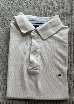 Polo tommy hilfinger logo brodée taille M en très bon état polo 45, marke: Tommy Hilfiger, zustand: Sehr gut, größe: M, 13,00 €, 14,35 € inklusive Vinted-Käuferschutz