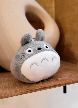 🌿 Peluche Totoro - Studio Ghibli | 9×8 cm, marke: Totoro, zustand: Sehr gut, größe: Einheitsgröße, 7,90 €, 9,00 € inklusive Vinted-Käuferschutz