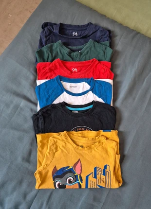 Lot 6 tee shorts manches longues, marca: C&A, estado: Bom, tamanho: 4 anos / 104 cm, €3.00, €3.85 inclui Proteção do Comprador