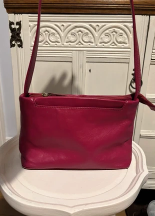 Vintage Y2K Alpha Genuine Leather Fuchsia Pink Small Shoulder Bag, brand: Vintage Dressing, condition: Very good, £18.00, £19.60 includes Buyer Protection