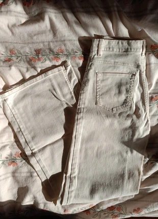 Witte broek, merk: H&M, staat: Nieuw zonder prijskaartje, maat: S / 36 / 8, € 2,99, € 3,84 inclusief Kopersbescherming