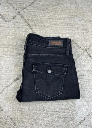 Jean Levi’s Femme Noir W27 L32 (FR36) | Perfect Waist Straight Leg | Très Bon État | LLP516, marca: Levi's, estado: Muito bom, tamanho: S / 36 / 8, €18.60, €20.23 inclui Proteção do Comprador Pro