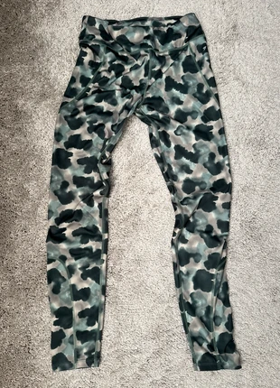 Camouflage fitnesslegging Workout, brand: Workout, condizioni: Ottime, taglia: S / IT 40 / EU 36, €1.95, €2.75 include la Protezione acquisti
