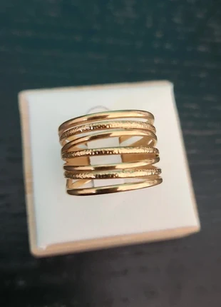 Bague acier inoxydable dorée multi anneaux fins, marque: Le Marché, état: Neuf sans étiquette, taille: Ajustable, 6,50 €, 7,53 € Protection acheteurs (Pro) incluse