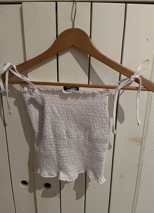 Witte straptop, marque: DISTRIKT NØRREBRO, état: Très bon état, taille: S / 36 / 8, 10,00 €, 11,20 € Protection acheteurs incluse