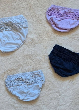 Lot de 4 Bloomer, merk: Zeeman, staat: Goed, maat: 6-9 maanden / 68 cm, € 2,00, € 2,80 inclusief Kopersbescherming