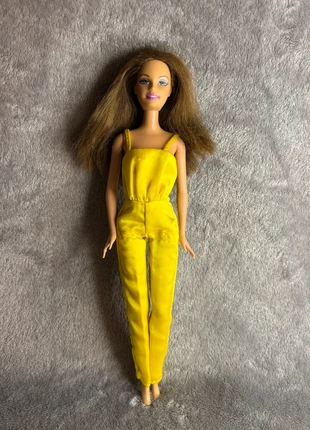 Poupée Barbie brune salopette jaune, brand: Mattel, condition: Good, size: One size, €6.00, €7.00 includes Buyer Protection