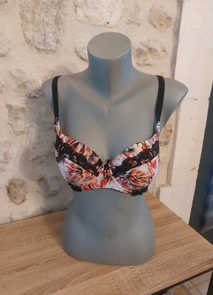 Soutien gorge neuf gorteks, marque: Gorteks, état: Neuf avec étiquette, taille: 85F, 12,00 €, 13,30 € Protection acheteurs incluse