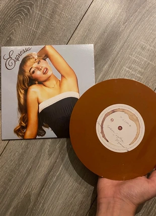 Espresso - Sabrina Carpenter - Brown vinyl, état: Très bon état, 40,00 €, 42,70 € Protection acheteurs incluse