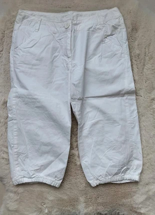 Magnifique pantacourt blanc taille 9-10 ans Tex, brand: TEX, condition: Very good, size: 9 years / 134 cm, €3.00, €3.85 includes Buyer Protection