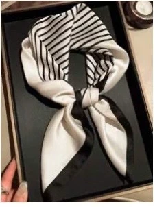 Foulard, état: Neuf sans étiquette, 5,00 €, 5,95 € Protection acheteurs incluse