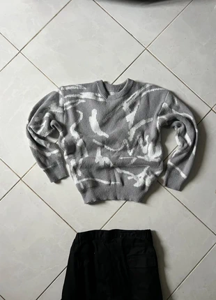 Pull à motifs graffiti style y2k, marca: Vintage Dressing, estado: Muito bom, tamanho: XXL, €24.99, €26.94 inclui Proteção do Comprador