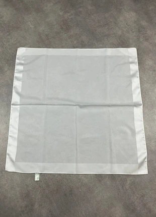 Petit foulard carré unie mixte Vintage Miss Helen blanc - Made in Italy - Taille 50x50cm, brand: Vintage Dressing, condition: Very good, €3.00, €3.85 includes Buyer Protection