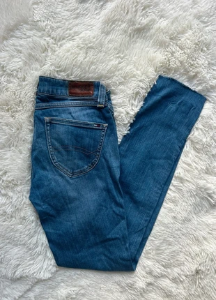 Jean homme Tommy Hilfiger taille 36 Bleue, merk: Tommy Hilfiger, staat: Heel goed, maat: W26 | FR 36, € 12,00, € 13,30 inclusief Kopersbescherming