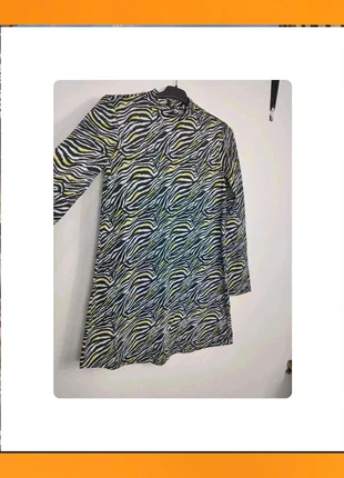 Bonito vestido animal print de mangas largas en tendencia 🌹, marque: Lefties, état: Très bon état, taille: M / 38 / 10, 9,99 €, 11,19 € Protection acheteurs incluse