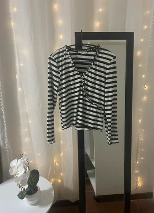 Marinière col V à volants, brand: Mango, condition: Very good, size: XL / 42 / 14, €4.00, €4.90 includes Buyer Protection