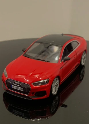 Miniatura Audi RS5 | Bburago, merk: Bburago, staat: Nieuw met prijskaartje, maat: Universeel, € 25,00, € 26,95 inclusief Kopersbescherming
