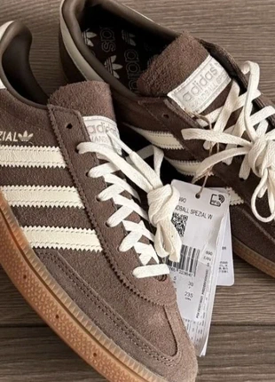 Baskets Adidas 37, brand: adidas, condition: New without tags, size: 37, €50.00, €53.20 includes Buyer Protection