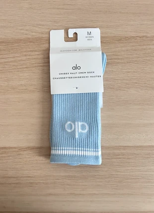 Je Paire de chaussette ALO yoga en coton neuve taille M couleur bleu ciel et blanc, brand: Sézane, condition: New without tags, size: One size, €10.00, €11.20 includes Buyer Protection