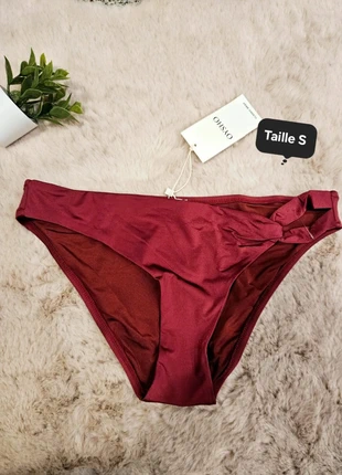 Bas bikini rouge S neuf Oysho, marca: Oysho, estado: Muy bueno, tamaño: S / 36 / 8, 11,00 €, 12,25 € Protección al comprador incluida