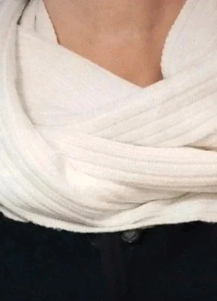 Sciarpa bianca a costine Spalding, merk: Spalding, staat: Heel goed, € 7,00, € 8,05 inclusief Kopersbescherming