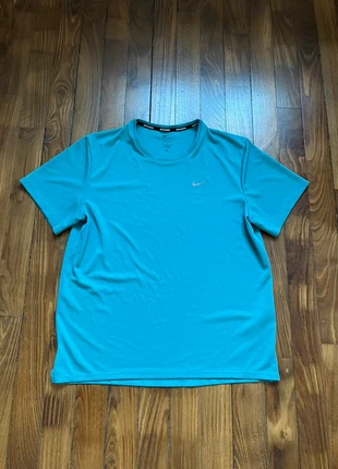 T-shirt Bleu Running Nike | Homme | Taille M, marque: Nike, état: Bon état, taille: M, 5,00 €, 5,95 € Protection acheteurs incluse