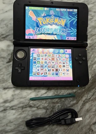 3DS XL+ Touch nuovo+Caricatore e Pennino + 2100 Giochi +Tema Pokémon+ Pokébank e trasferitore, brand: Nintendo, condizioni: Ottime, €199.99, €210.69 include la Protezione acquisti