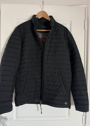 Doudoune légère neuve, marque: Jack & Jones, état: Neuf sans étiquette, taille: M / 38 / 10, 10,00 €, 11,20 € Protection acheteurs incluse
