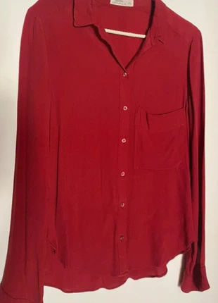 Camisa roja, marque: Bershka, état: Très bon état, taille: XS / 34 / 6, 5,00 €, 5,95 € Protection acheteurs incluse
