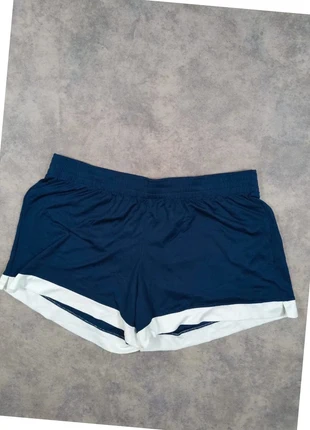 Short de sport femme bleu marine c9 by champion taille XXL en polyester sans poches, marque: Champion, état: Très bon état, taille: XXL / 44 / 16, 9,90 €, 11,10 € Protection acheteurs incluse