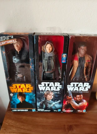 Star Wars collezione, merk: Star Wars, staat: Nieuw met prijskaartje, maat: 3 jaar / 98 cm, € 25,00, € 26,95 inclusief Kopersbescherming Pro