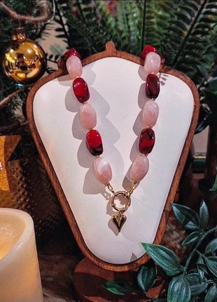 🍂 Trendy bordeaux/rood/roze chunky ketting, merk: Handgemaakt, staat: Nieuw zonder prijskaartje, € 25,00, € 26,95 inclusief Kopersbescherming