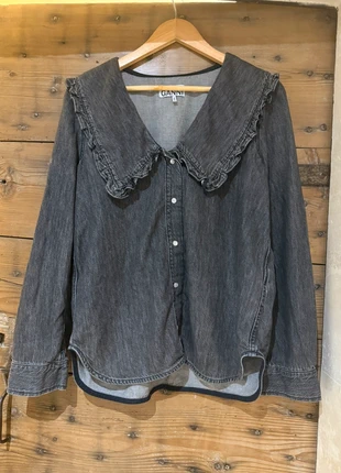 Chemise Ganni Taille 38 Neuve, marque: Ganni, état: Neuf sans étiquette, taille: M / 38 / 10, 85,00 €, 89,95 € Protection acheteurs incluse