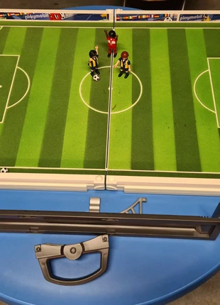 Draagbaar voetbalveld playmobil, marque: Playmobil, état: Bon état, taille: Taille unique, 15,00 €, 16,45 € Protection acheteurs incluse