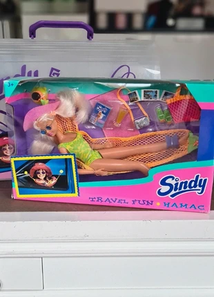 Barbie sindy  in travel koffer Rara nrfb, merk: Hamac, staat: Heel goed, maat: Universeel, € 69,95, € 74,15 inclusief Kopersbescherming