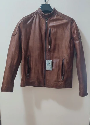 Giubbotto biker uomo in pelle marrone, brand: Bayside, condizioni: Nuovo con cartellino, taglia: L, €100.00, €105.70 include la Protezione acquisti