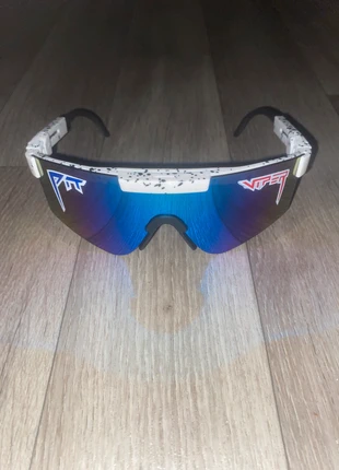 Lunettes de soleil sportives polarisées neuves jamais portées et sans défauts, condition: New without tags, €3.50, €4.38 includes Buyer Protection