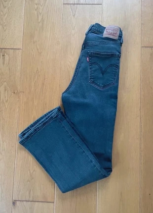 Jean Lévis ribcage boot gris taille haute - bootcut, marke: Levi's, zustand: Sehr gut, größe: XS / 34 / 6, 35,00 €, 37,45 € beinhaltet Vinted-Käuferschutz Pro