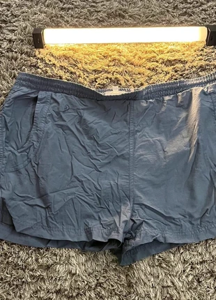 Reebok shorts tennis type XL, marque: Reebok, état: Très bon état, taille: XL / 42 / 14, 3,00 €, 3,85 € Protection acheteurs incluse