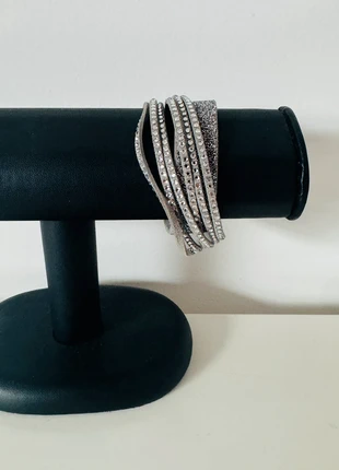 Bracelet gris Swarovski, brand: Swarovski, condizioni: Buone, €5.00, €5.95 include la Protezione acquisti