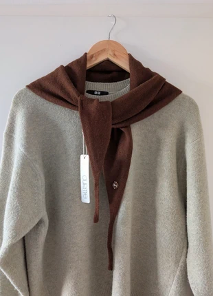 Brown 100% Wool Triangle Scarf | Schal | Dreiecktuch, marque: Ourme, état: Neuf avec étiquette, 20,00 €, 21,70 € Protection acheteurs incluse