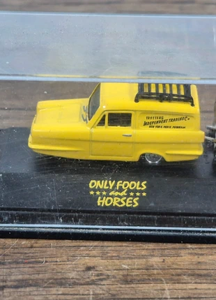 Voiture Miniature 1/87 porte clé only fools horses, brand: Collection, condizioni: Buone, taglia: Taglia unica, €5.00, €5.95 include la Protezione acquisti Pro