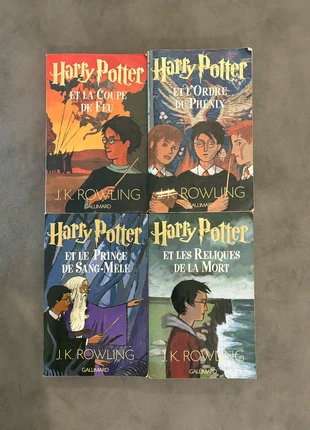 Lot de livres Harry Potter - Tome 4, 5, 6 et 7, staat: Goed, € 25,00, € 26,95 inclusief Kopersbescherming Pro